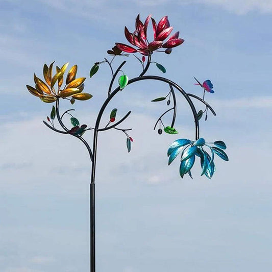 Simulert blomst og sommerfugl jernornament til hagen